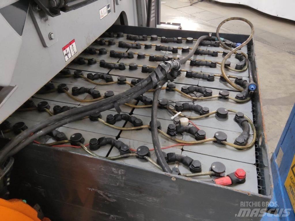Still RX60-50/600 Electric forklift trucks