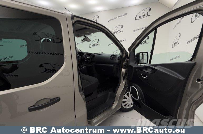 Renault Trafic Mini buses