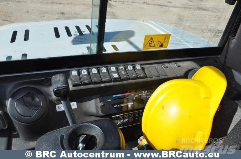 Takeuchi TB260 Crawler excavators