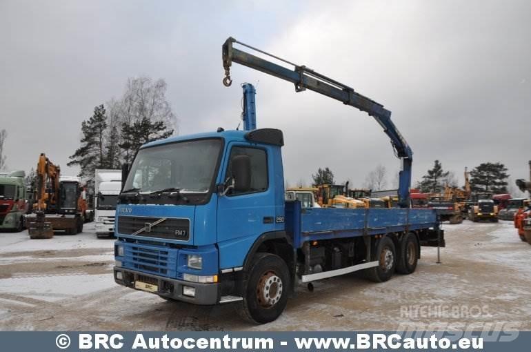 Volvo FM7 Crane trucks
