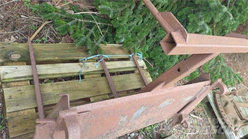  Ålø Front loader accessories