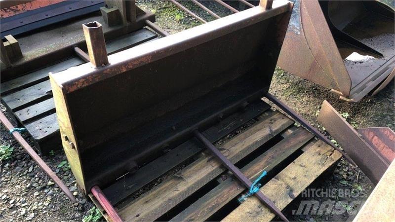  Ålø Front loader accessories