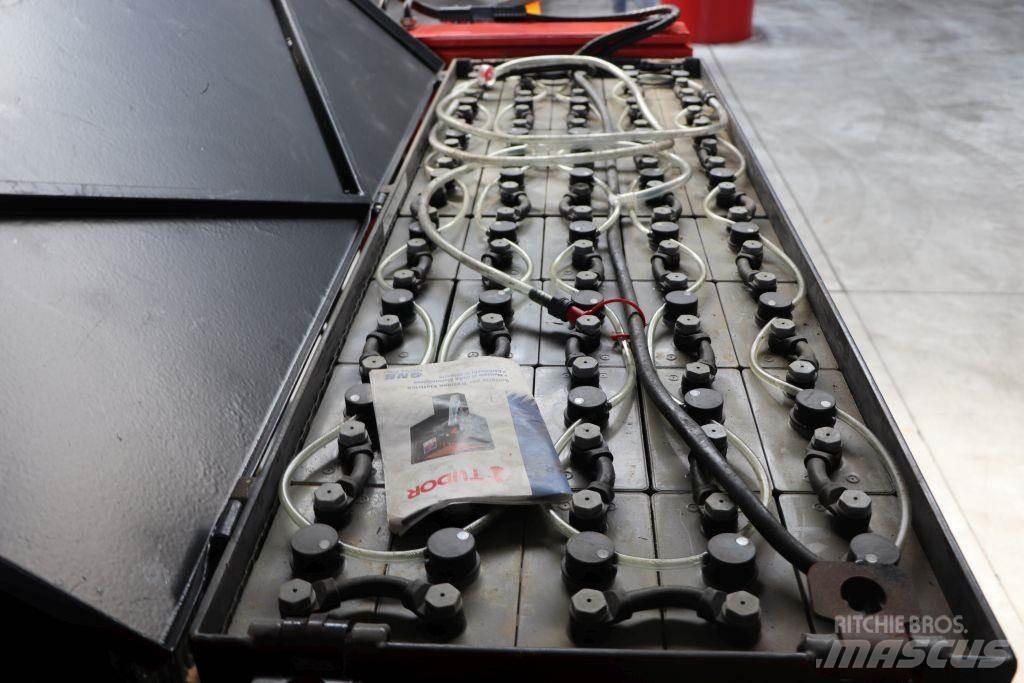 Amlift PKD 20/21/50 Sideloaders