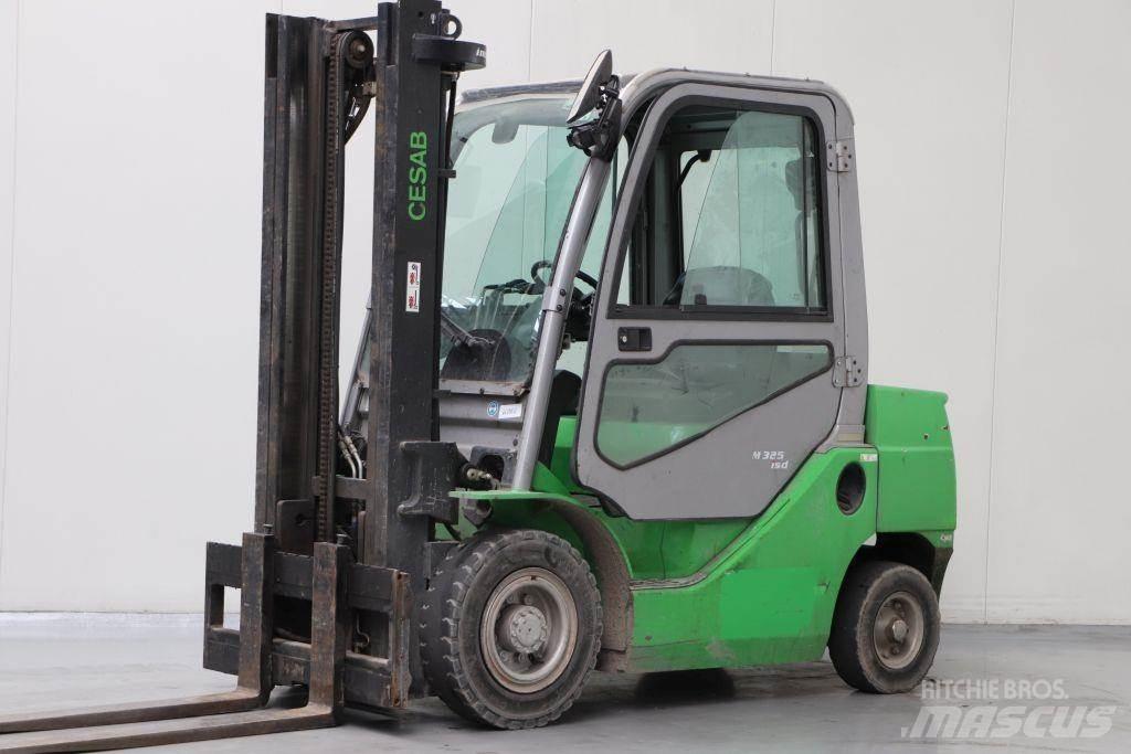 Cesab M325D Diesel trucks