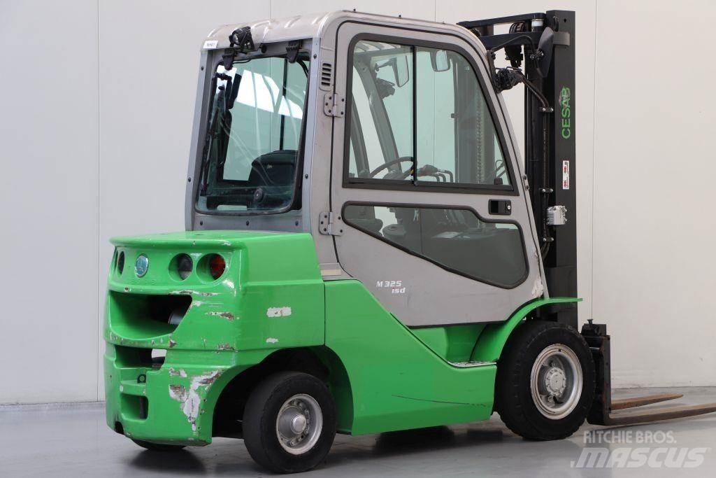 Cesab M325D Diesel trucks