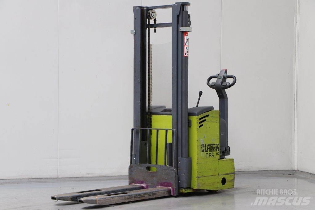 Clark CPS 15 Pedestrian stacker