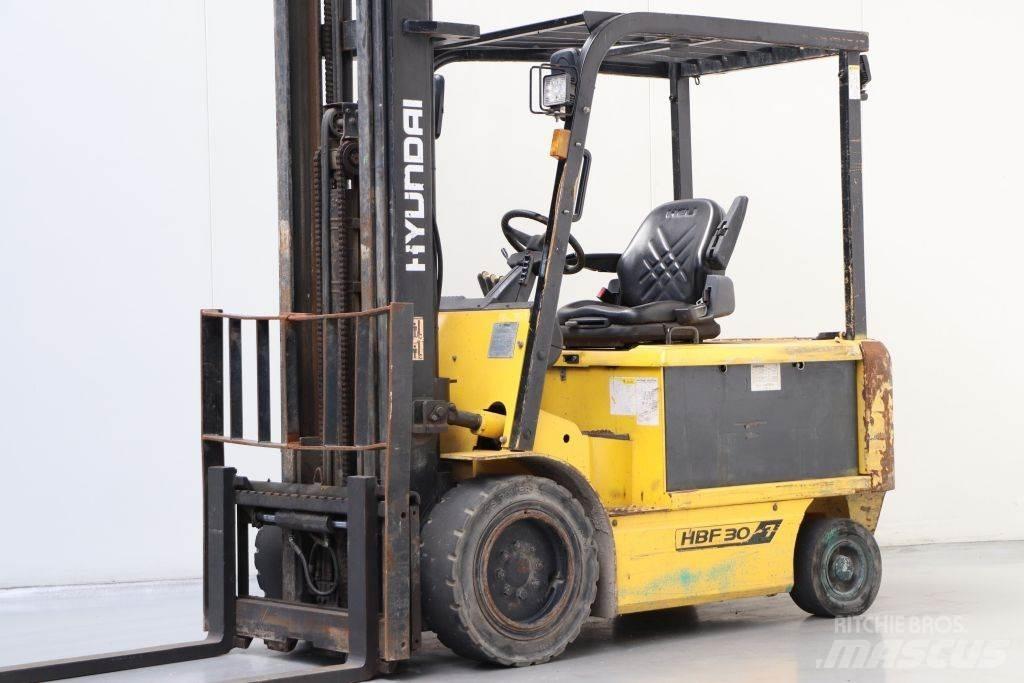 Hyundai HBF30-7 Electric forklift trucks