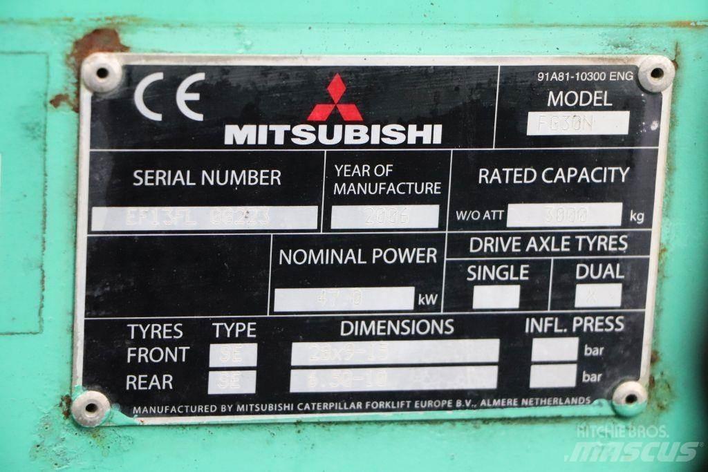 Mitsubishi FG30N LPG trucks