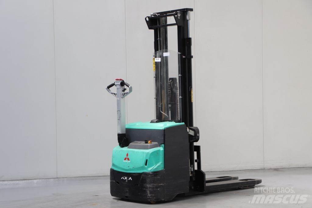 Mitsubishi SBP16N2I Pedestrian stacker