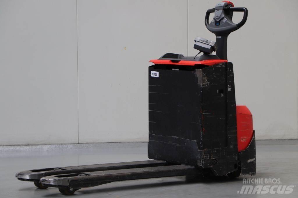 Toyota LWE200 Low lifter
