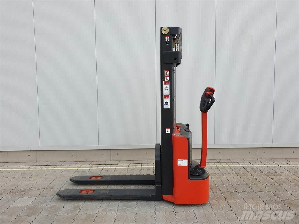 Linde #N/A Pedestrian stacker