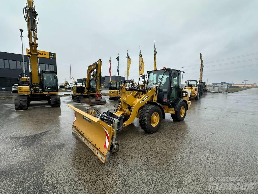 CAT 906 Wheel loaders