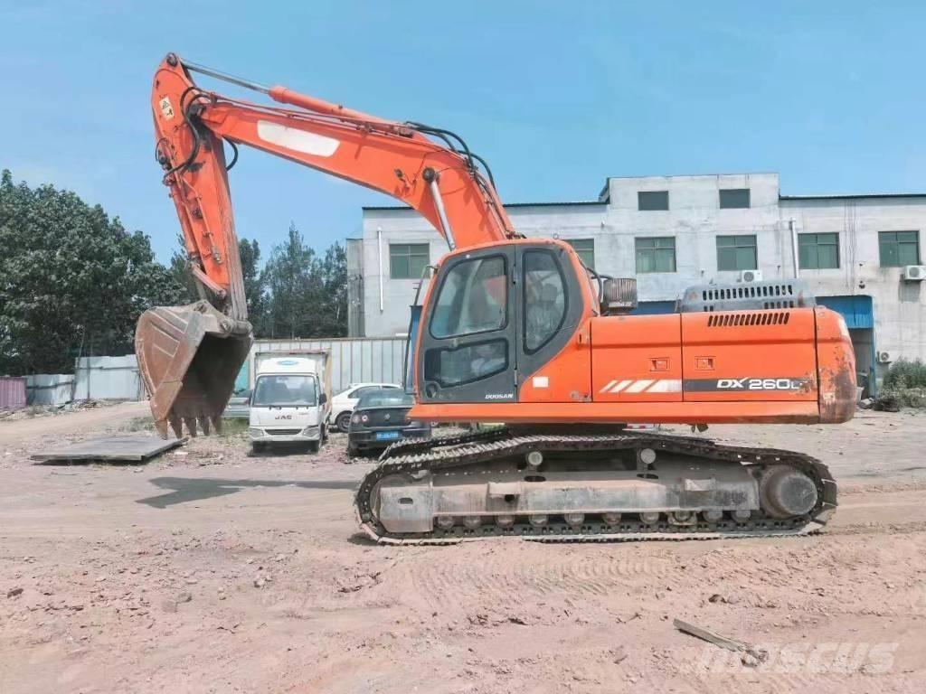 Doosan DX 260 Crawler excavators
