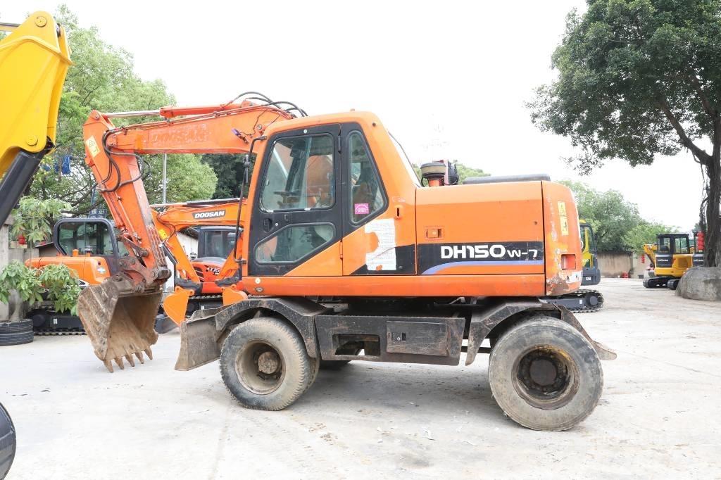 Doosan DH 150 W-7 Wheeled excavators