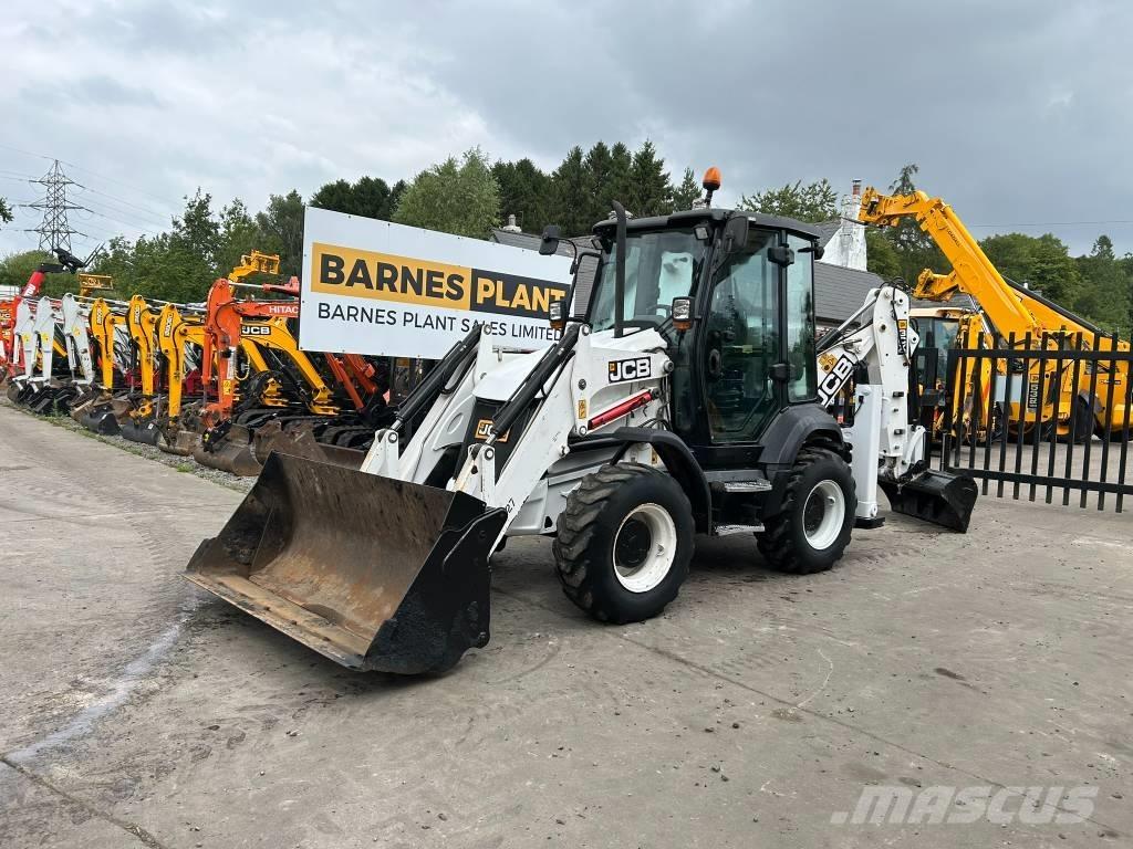 JCB 3 CX Backhoe loaders