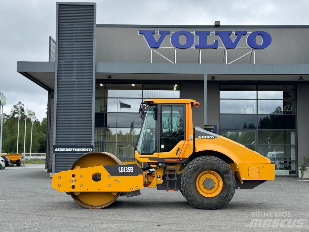 Volvo SD 135 B Single drum rollers