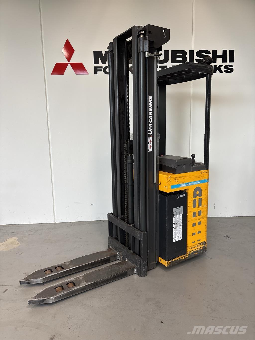 Atlet ASN200 Self propelled stackers