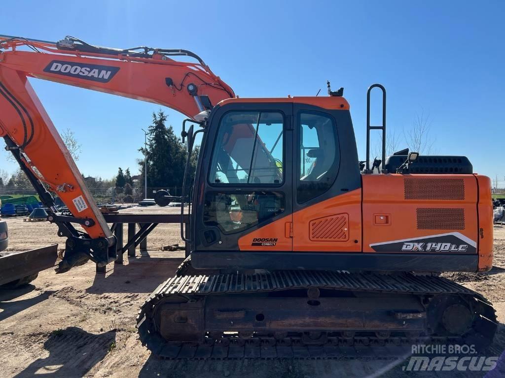 Doosan DX 140 LC Crawler excavators