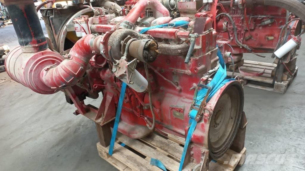 Volvo TD121G Engines