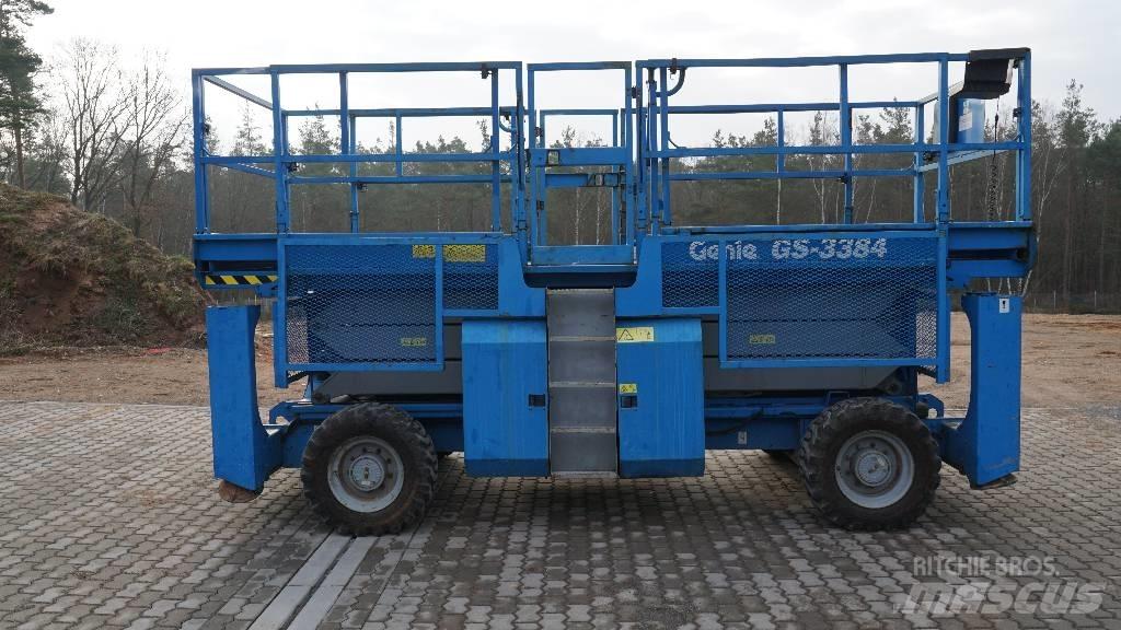 Genie GS3384 RT 4x4 Scissor lifts