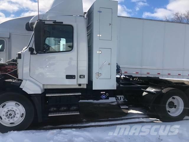 Volvo VNL Tractor Units