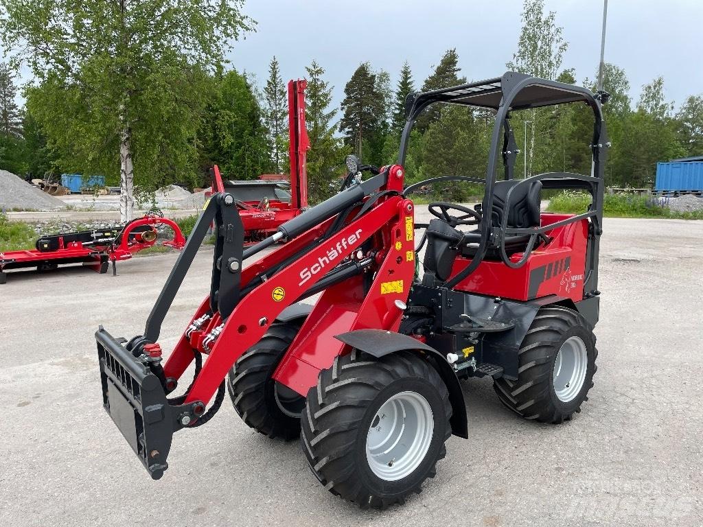 Schäffer Nordic 30 Multi purpose loaders