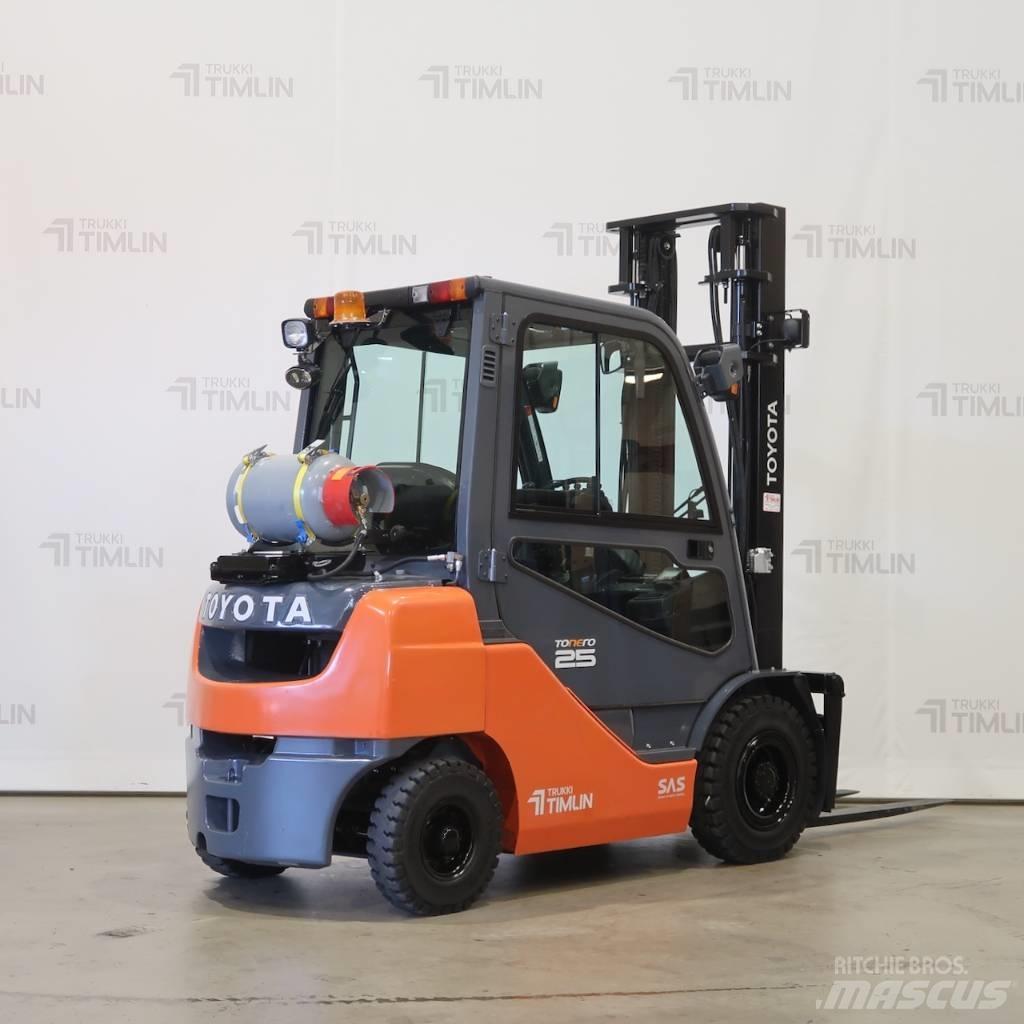 Toyota 02-8FGF25 LPG trucks