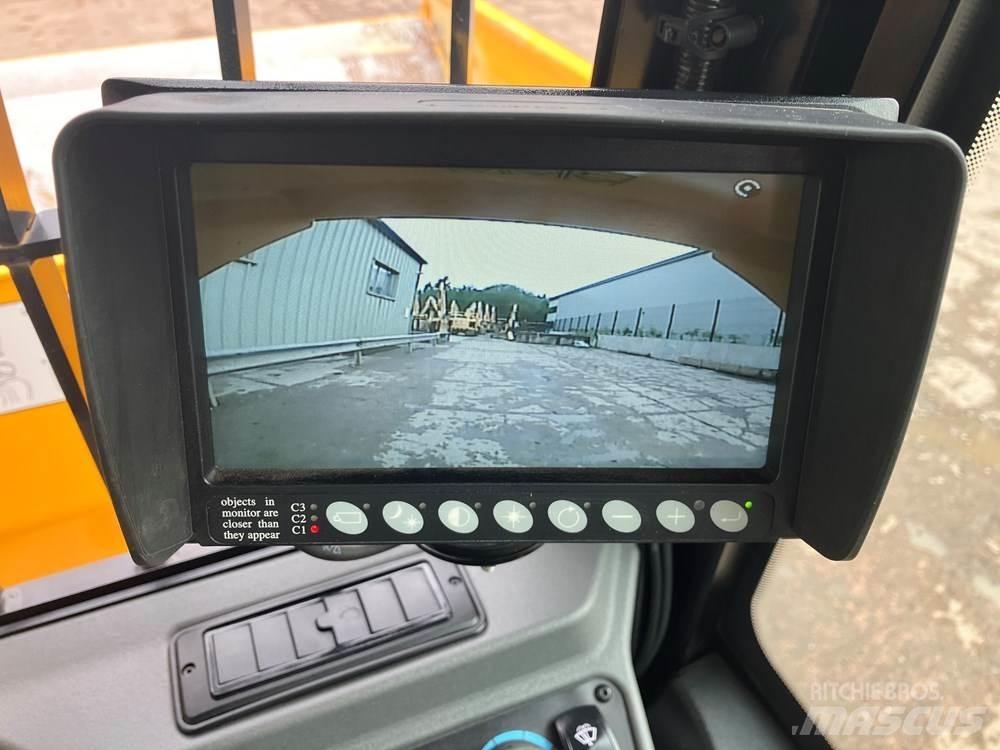 JCB 6TFT Site dumpers