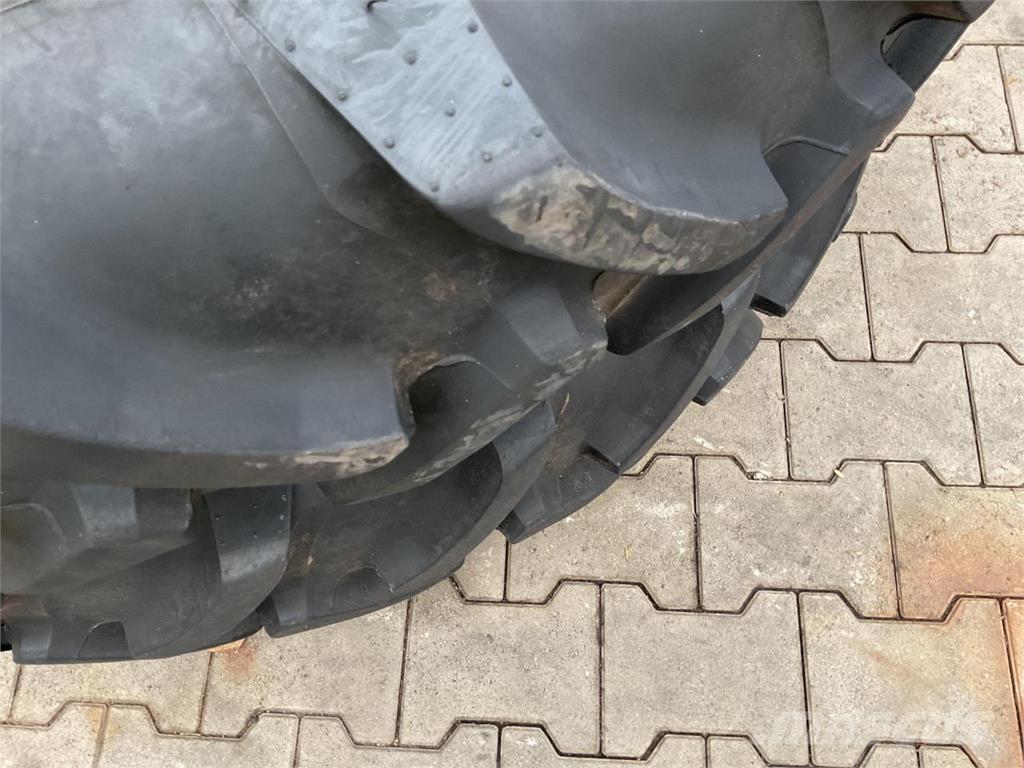 Alliance 270/95R36 Tyres, wheels and rims