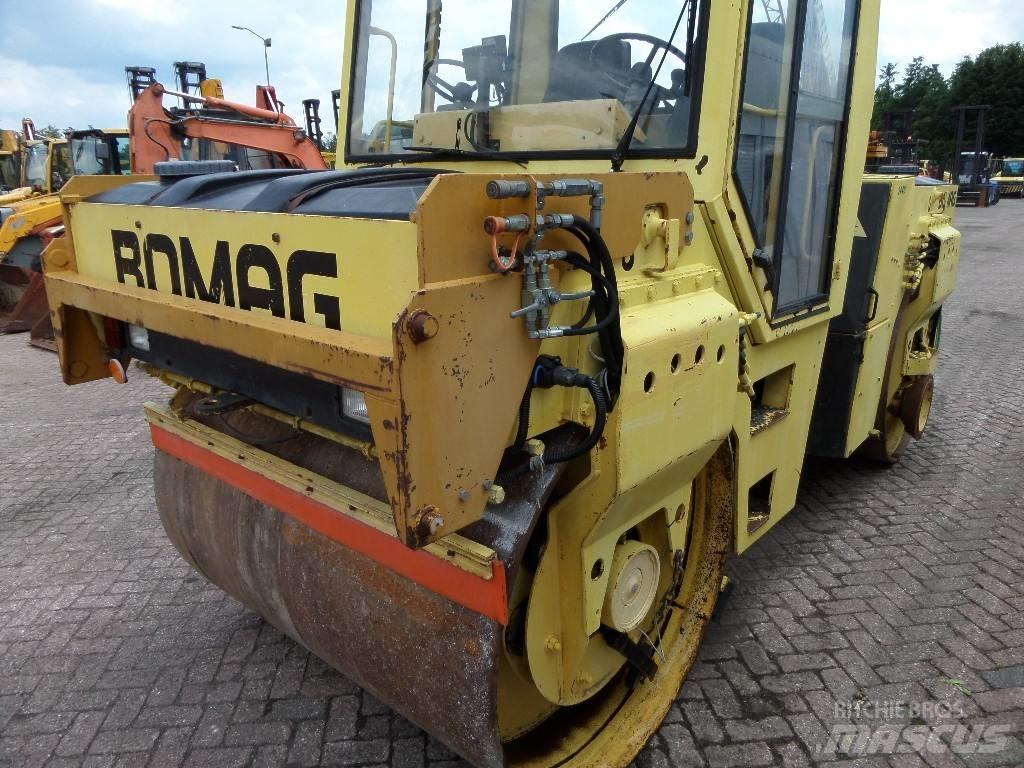 Bomag BW 164 AD-2 Twin drum rollers