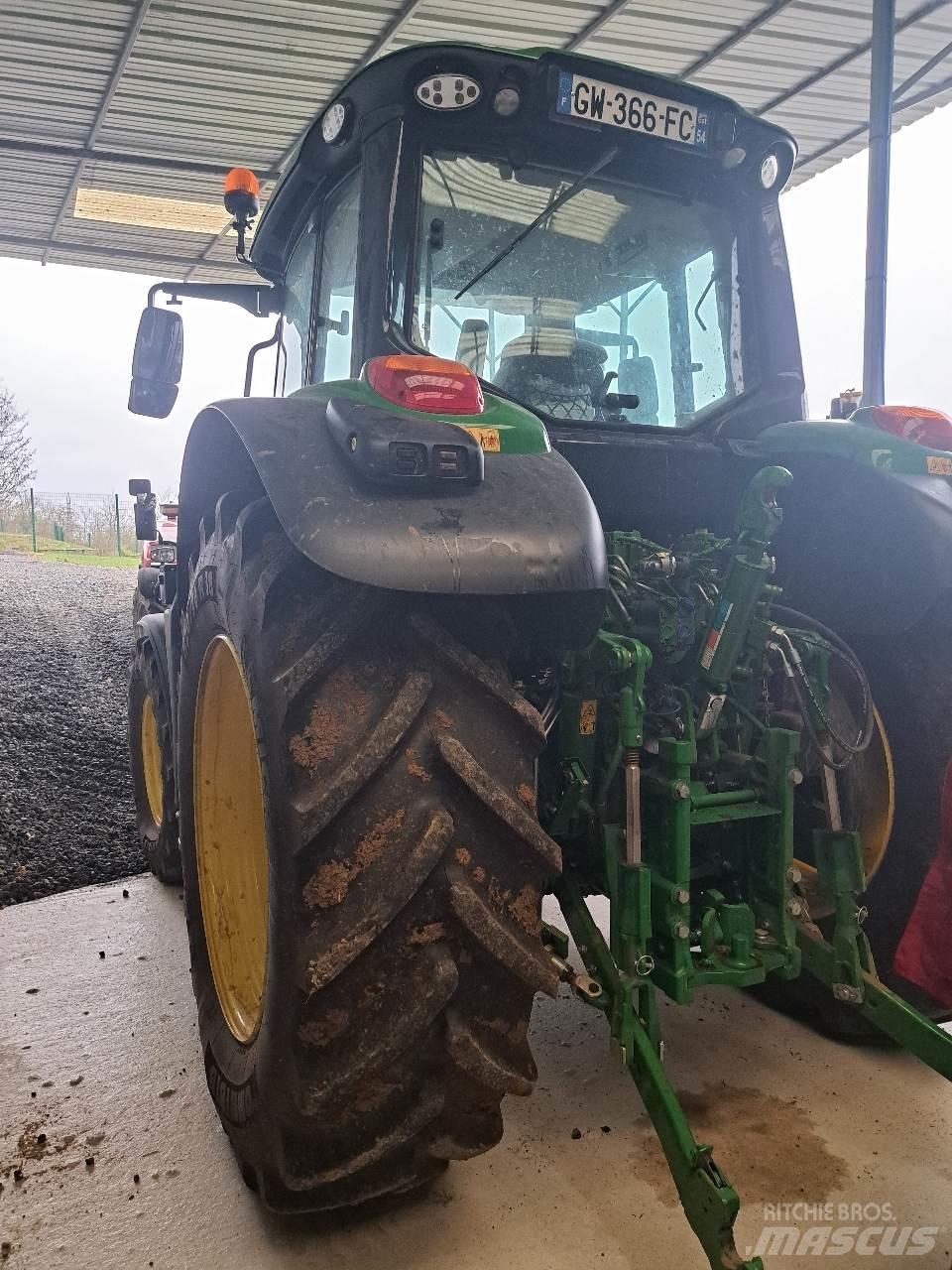 John Deere 6120 M Tractors