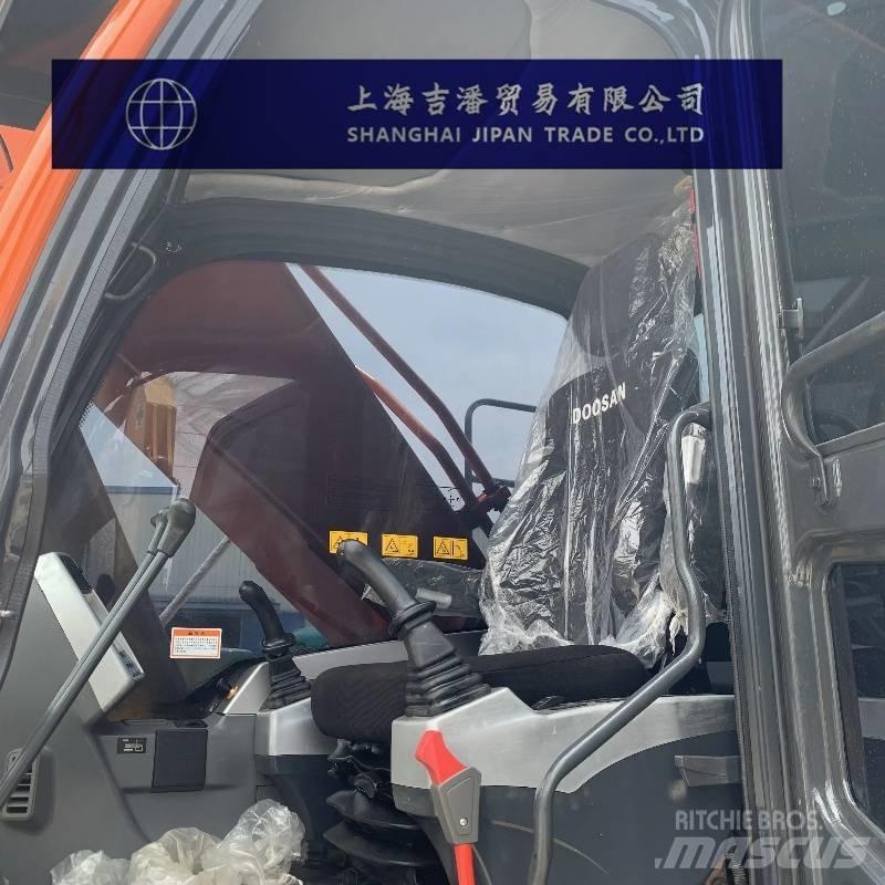 Doosan DX 300 Crawler excavators