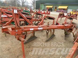 Fraugde 3 Conventional ploughs