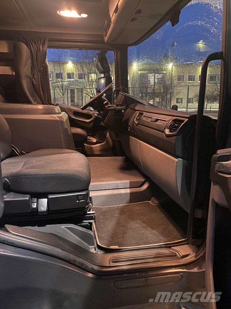 Scania LB Box body trucks