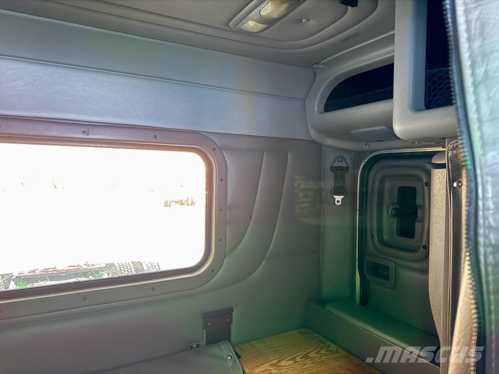 Peterbilt 389 Tractor Units