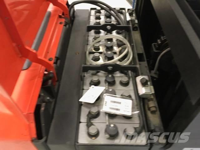 Toyota OSE 100 W Low lift order picker