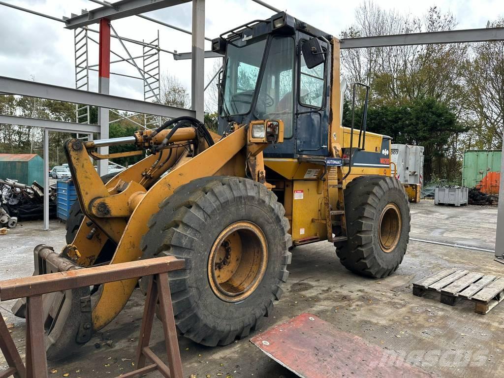 Komatsu WA200 Wheel loaders