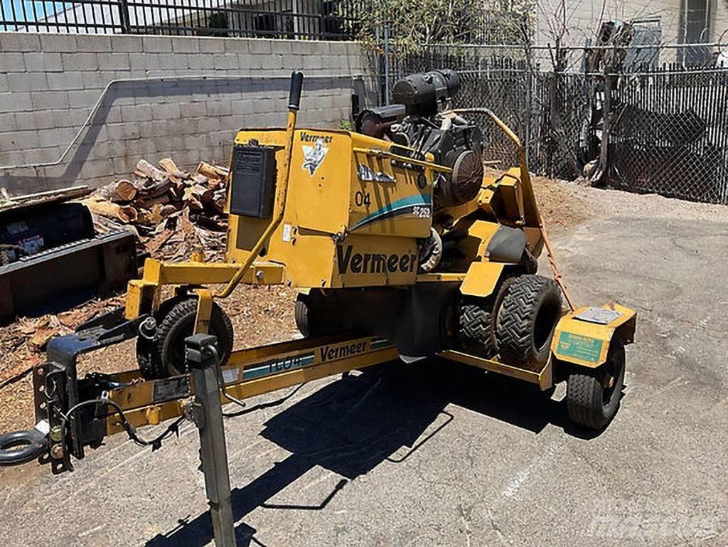 Vermeer SC252 Stump grinders