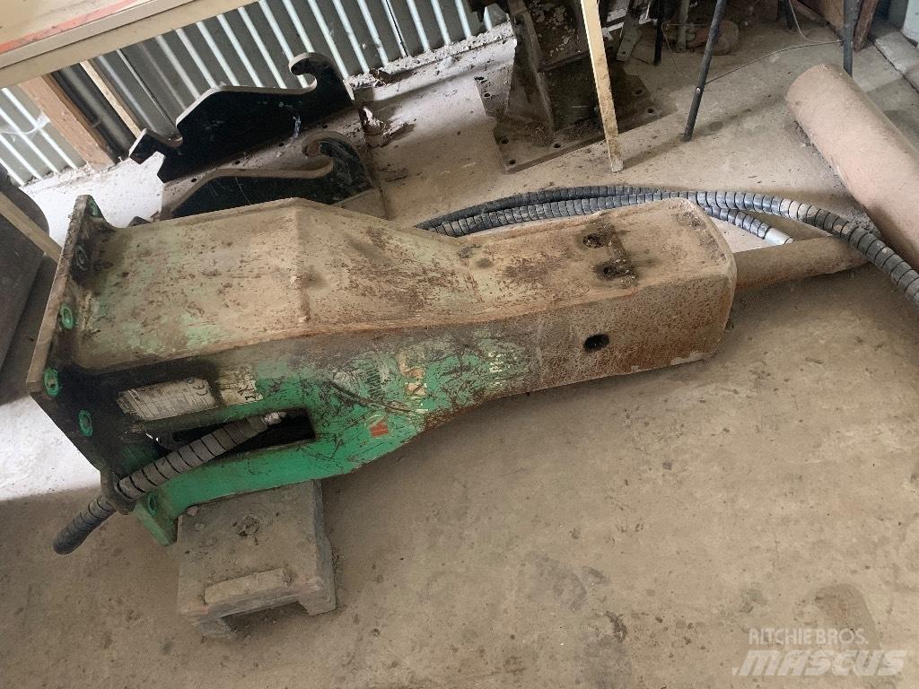 Montabert sms 140 Hammers / Breakers