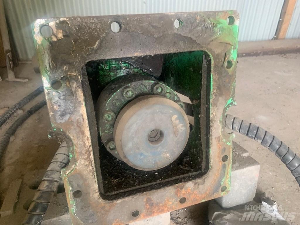 Montabert sms 140 Hammers / Breakers