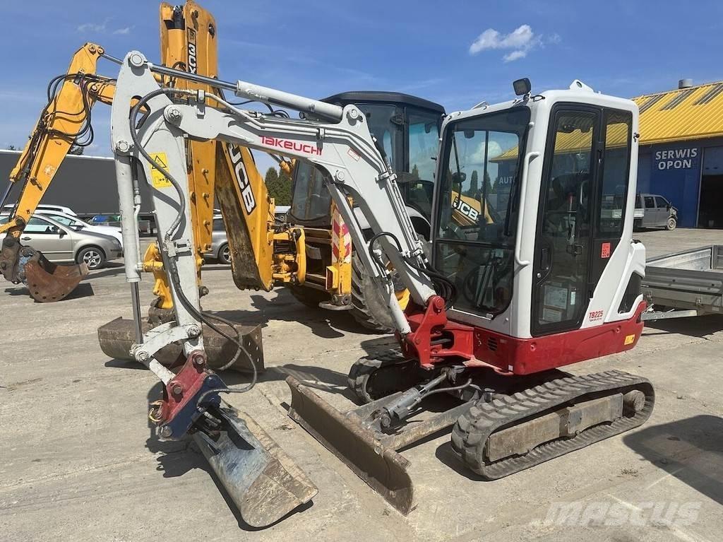 Takeuchi TB225 Mini excavators < 7t (Mini diggers)
