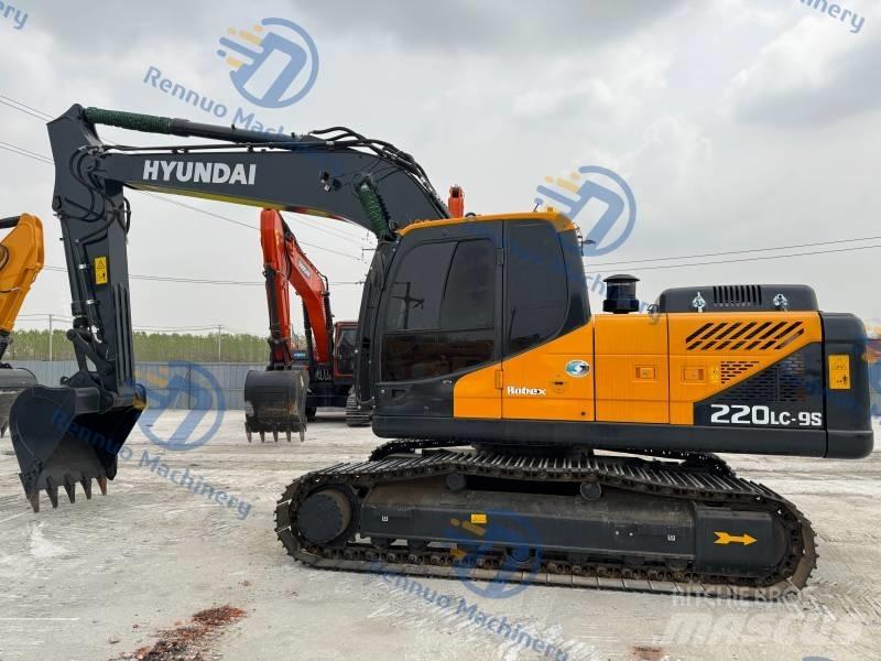 Hyundai R220-9S Crawler excavators