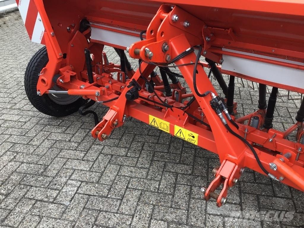 Kuhn Premia 300 Drills