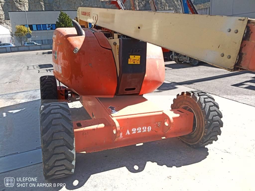 JLG 600 AJ Articulated boom lifts