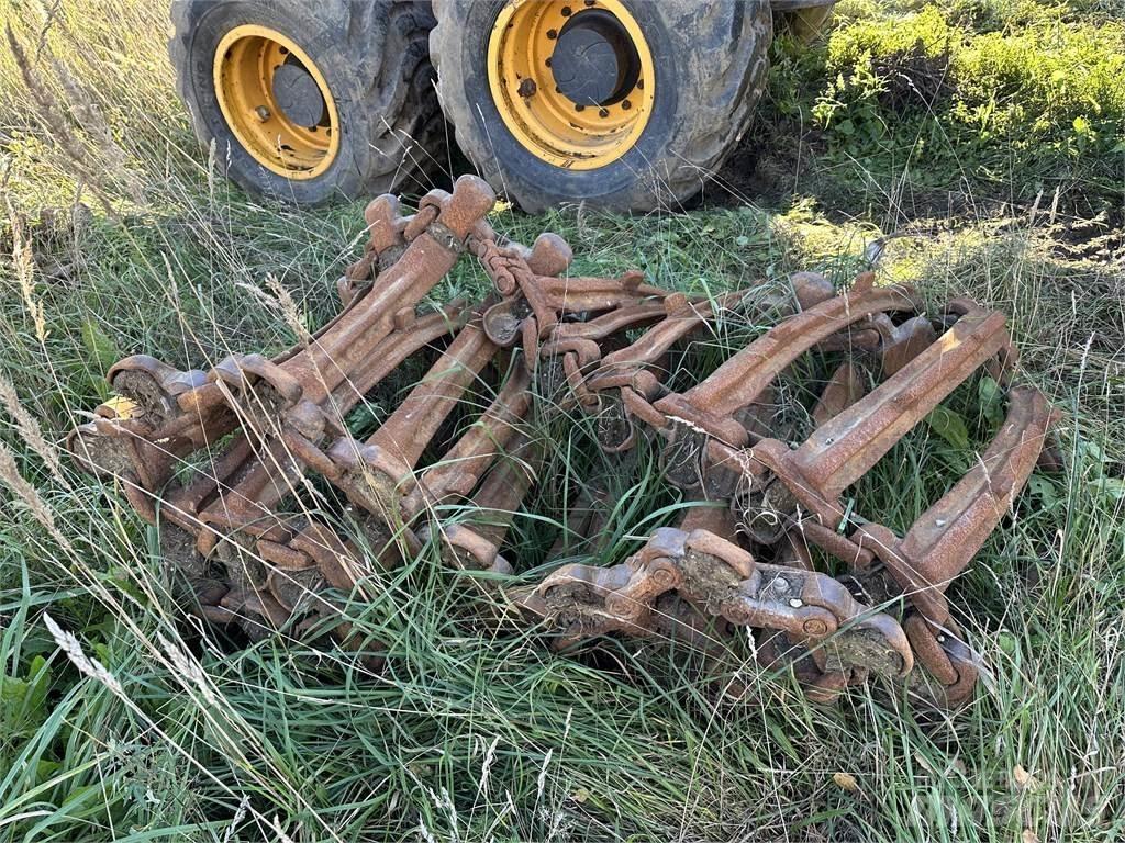 Logman 811H Harvesters