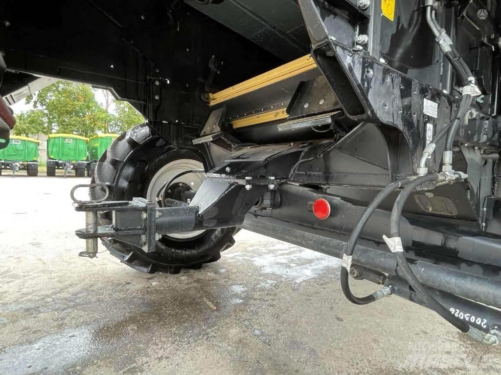 Rostselmash Nova 330 Combine harvesters