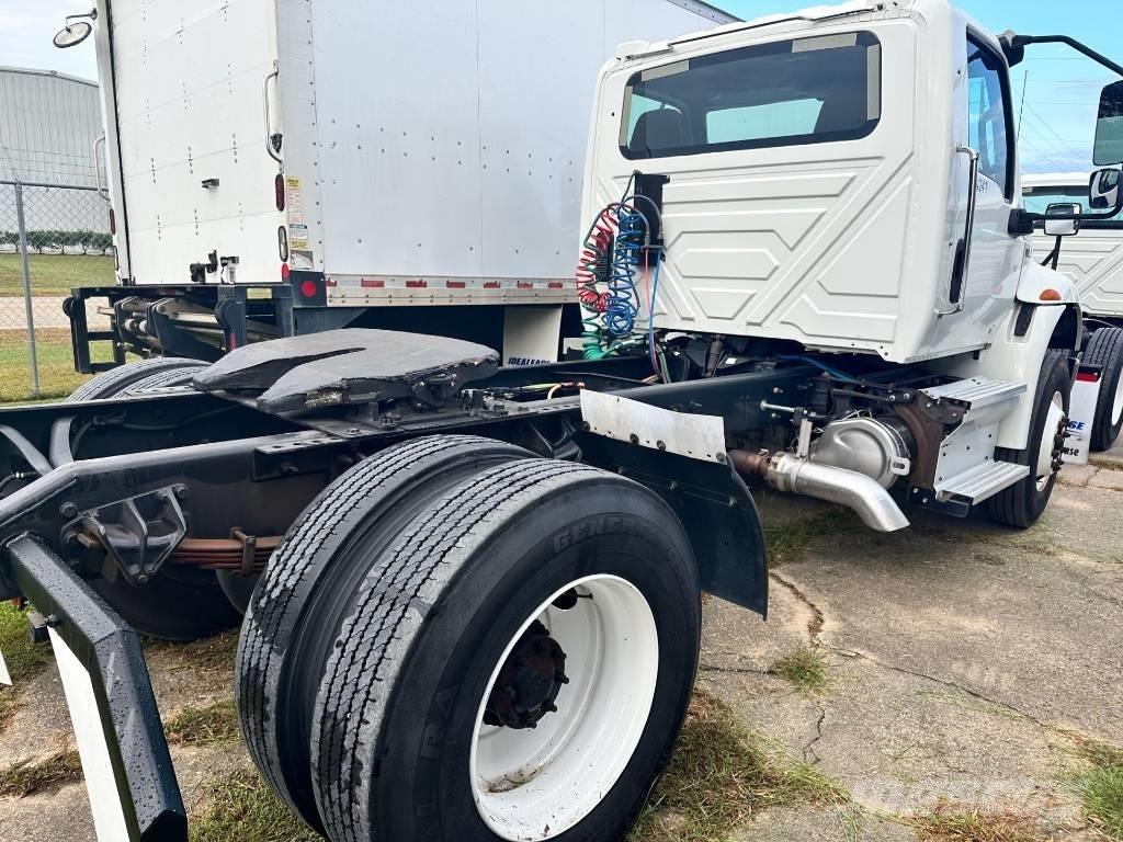 International MV607 Tractor Units