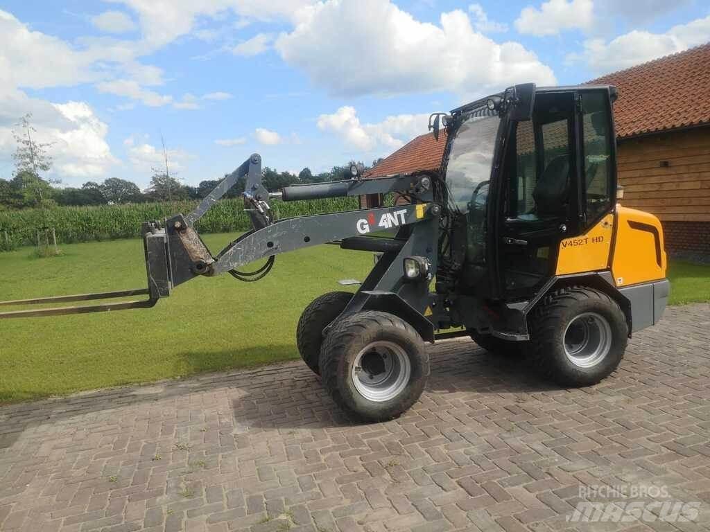 GiANT V 452 T HD Wheel loaders