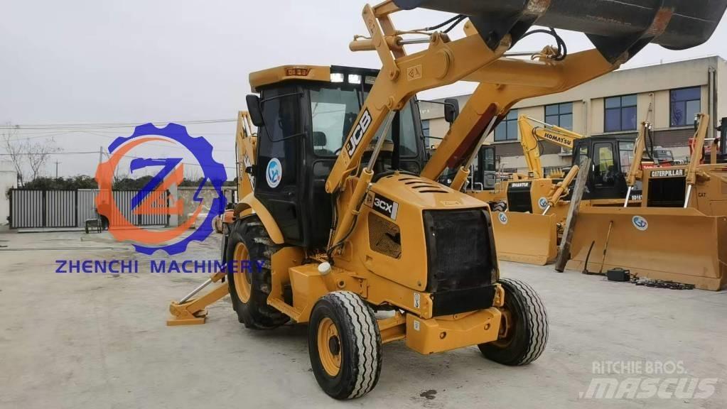 JCB 3 CX Backhoe loaders
