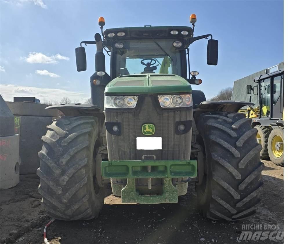 John Deere 8370R Tractors